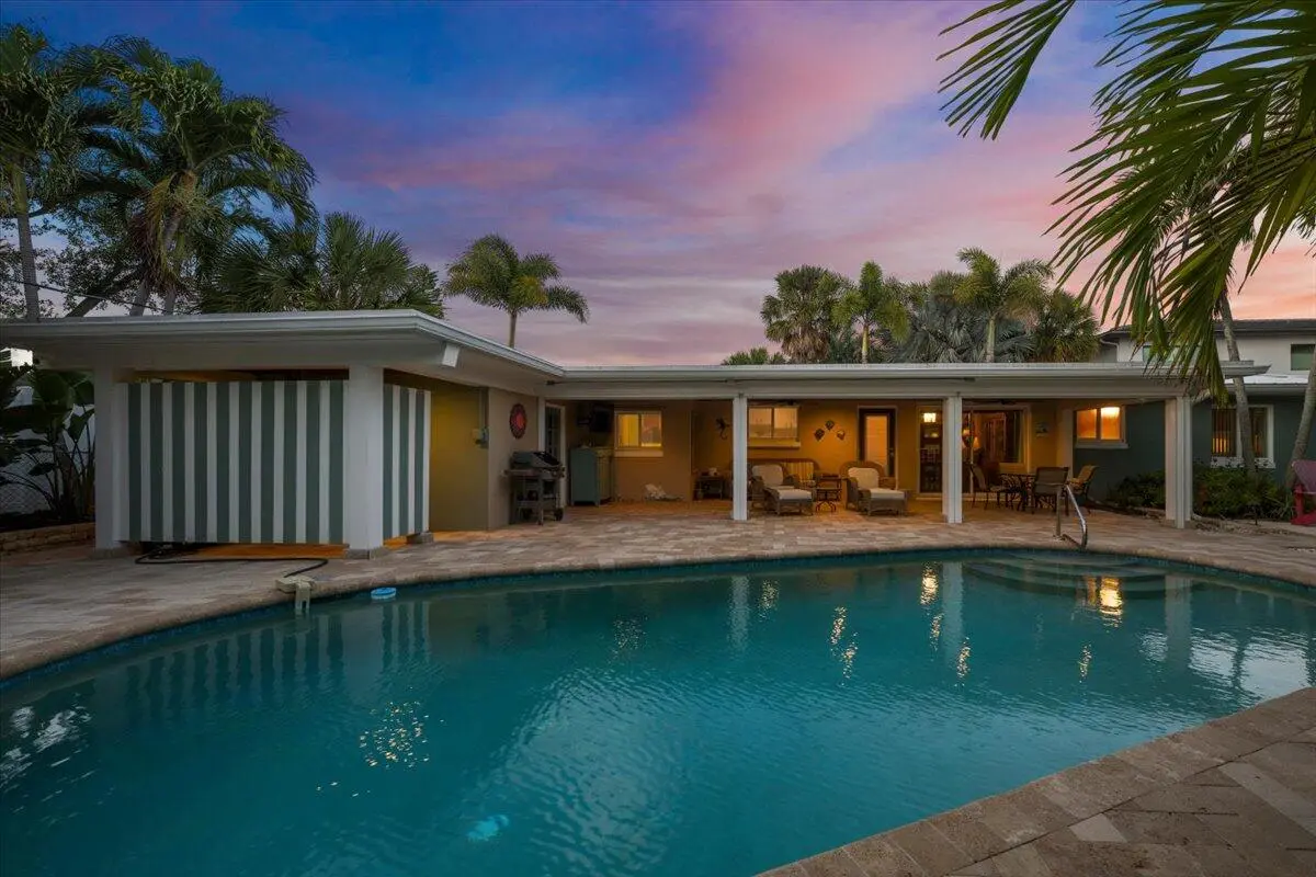 38-LUX_3399 at 440 Jupiter Lane, Juno Beach