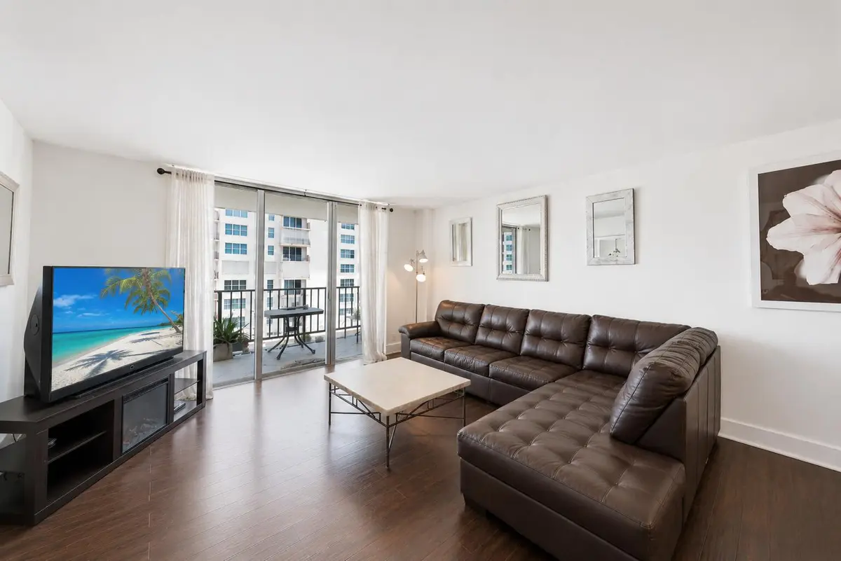 Living Room at 1147 Hillsboro Mile 505, Hillsboro Beach