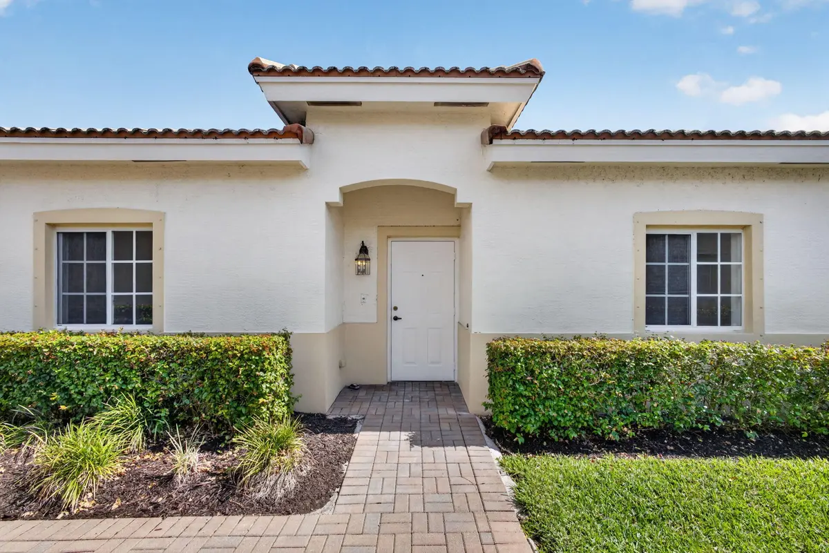 Side Entrance at 2344 Windjammer Way, West Palm Beach