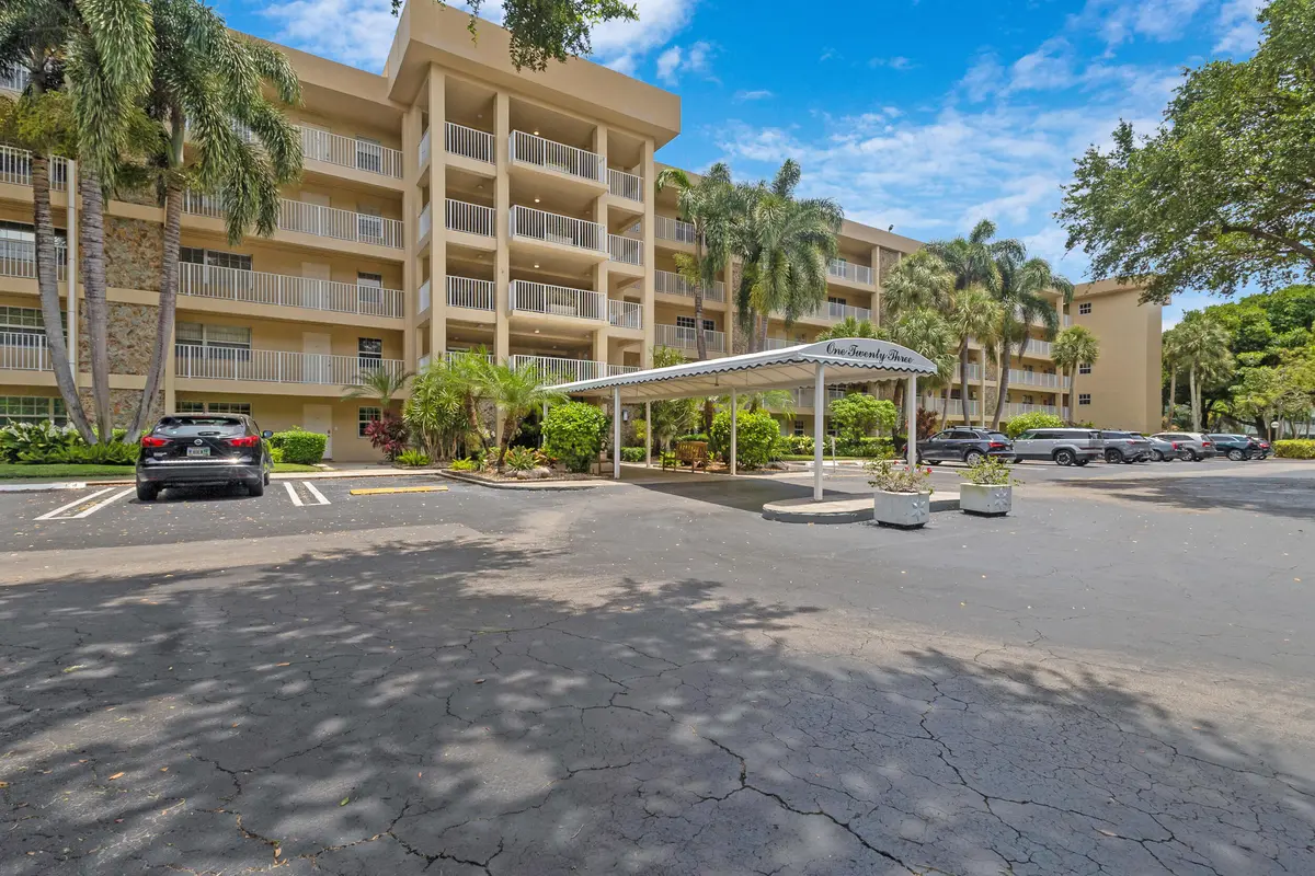3_accutour_01 cypress-grove-way -001 at 804 Cypress Grove Lane 202, Pompano Beach