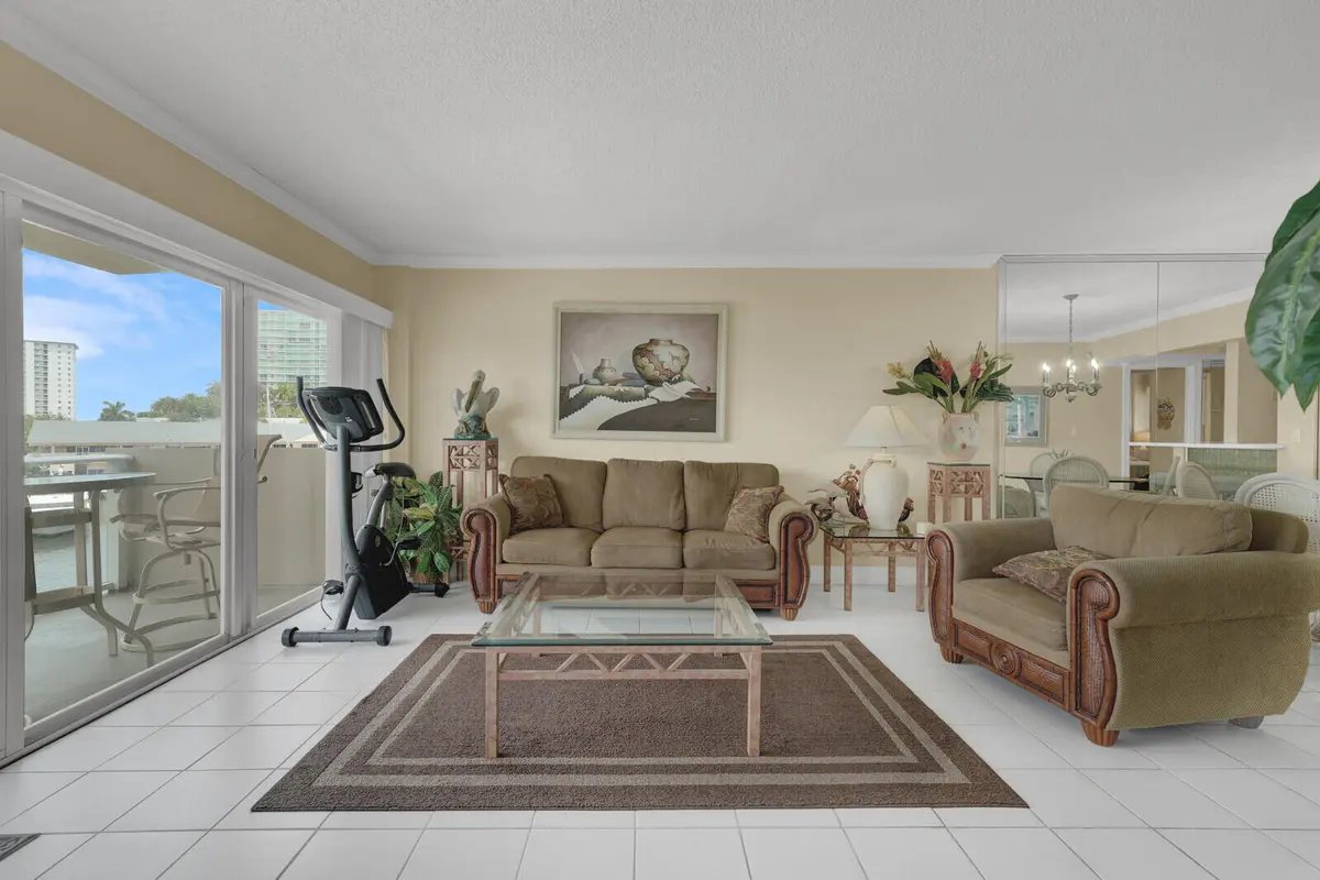 06_Image_6_mls at 140 NE 28th Avenue 502, Pompano Beach