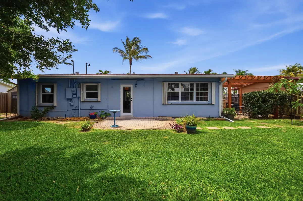 27_ra1_8176 at 941 NE 23rd Court, Pompano Beach