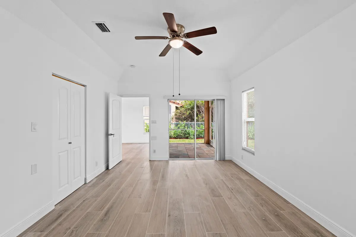 20-web-or-mls-A7405823 at 5122 Elpine Way, Riviera Beach