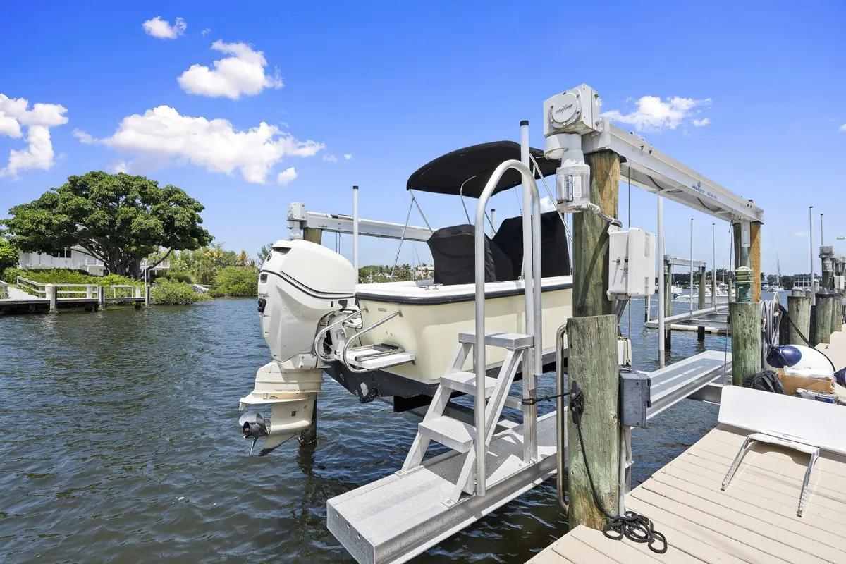 25-web-or-mls-DSC00185 at 4189 SE Saint Lucie Boulevard, Stuart