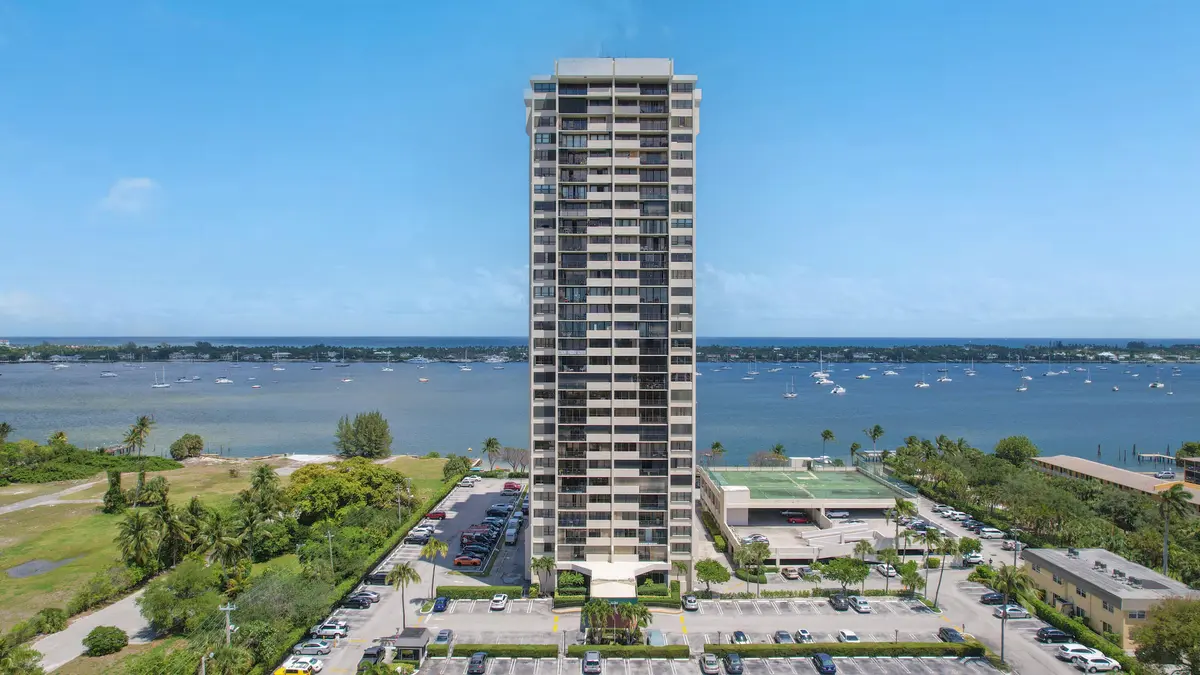 5600 N. Flagler Dr. Apt. 1407 - 1 at 5600 N Flagler Drive 1502, West Palm Beach