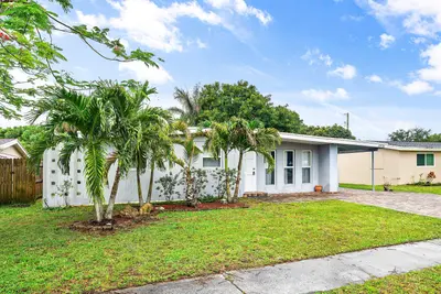 11674 Balsam Drive, Royal Palm Beach – sold