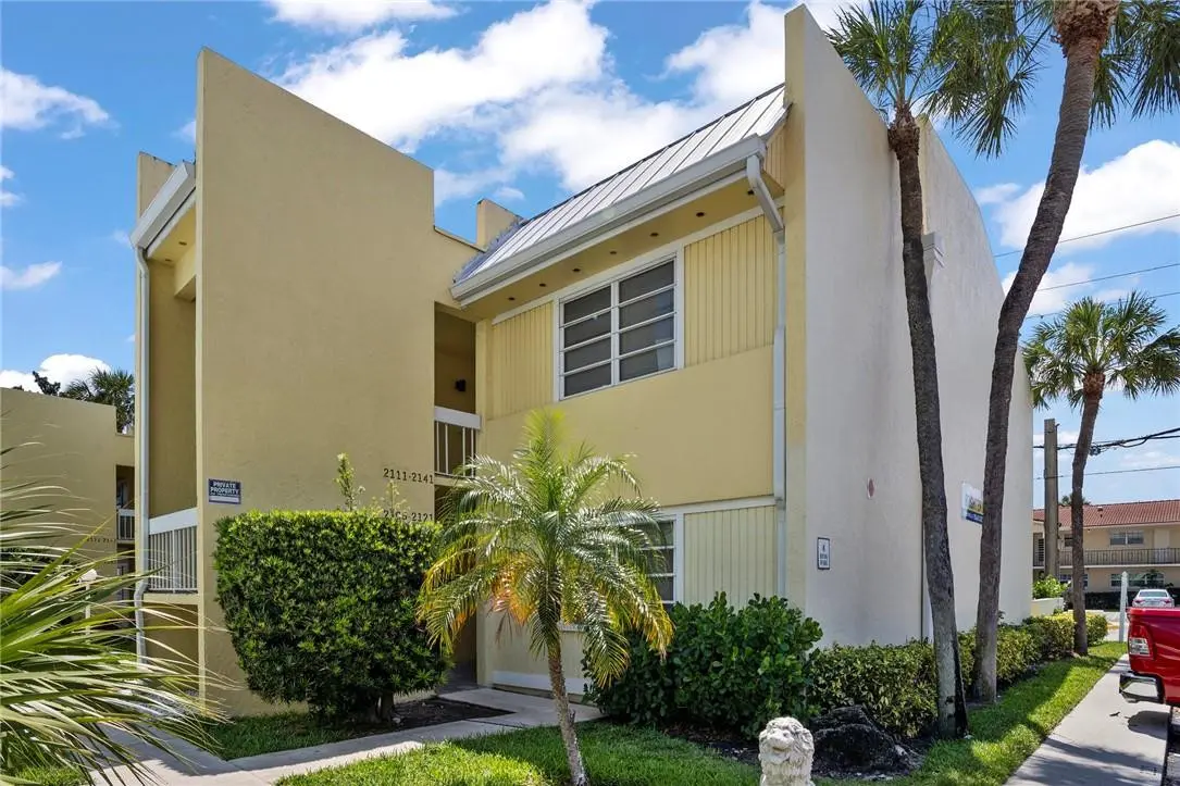 Photo 3 at 2121 NE 36th Street 2121, Lighthouse Point