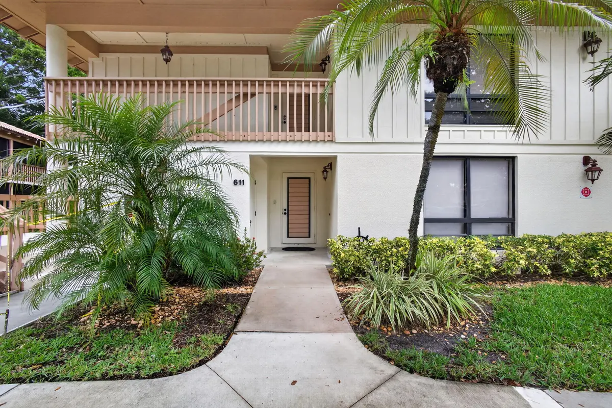 2-web-or-mls-5D1A2932 at 611 Brackenwood Cove, Palm Beach Gardens