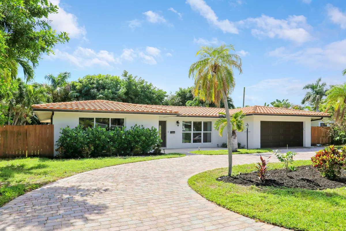 Front Exterior at 2620 NE 25th Street, Lighthouse Point