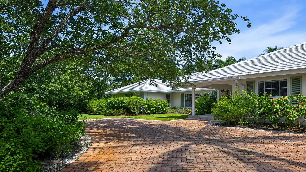 335 Old School Rd (6) at 335 Old School Road, Gulf Stream