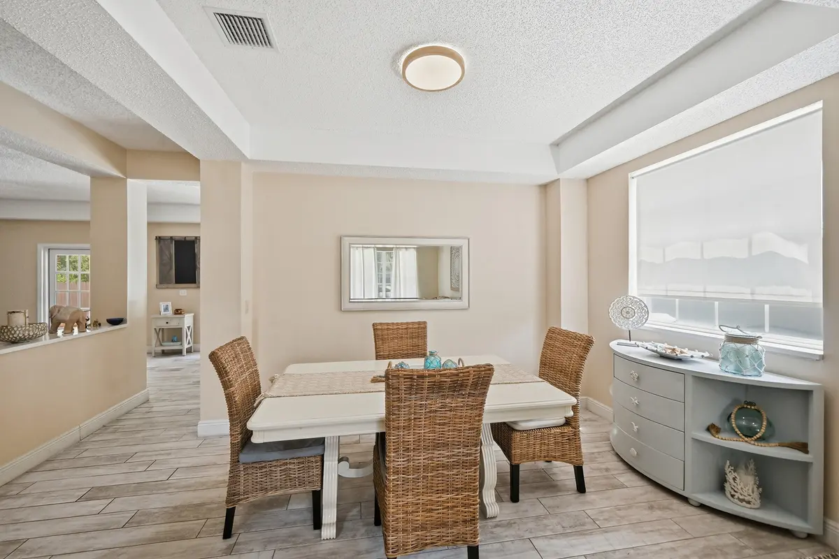 13_ra1_8444 at 15073 Oak Chase Court, Wellington
