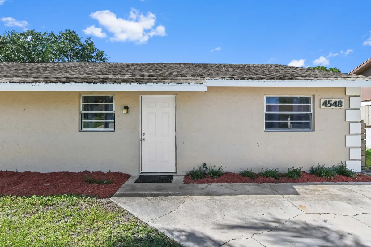 01 front 01 at 4548 SE Salvatori Road, Stuart