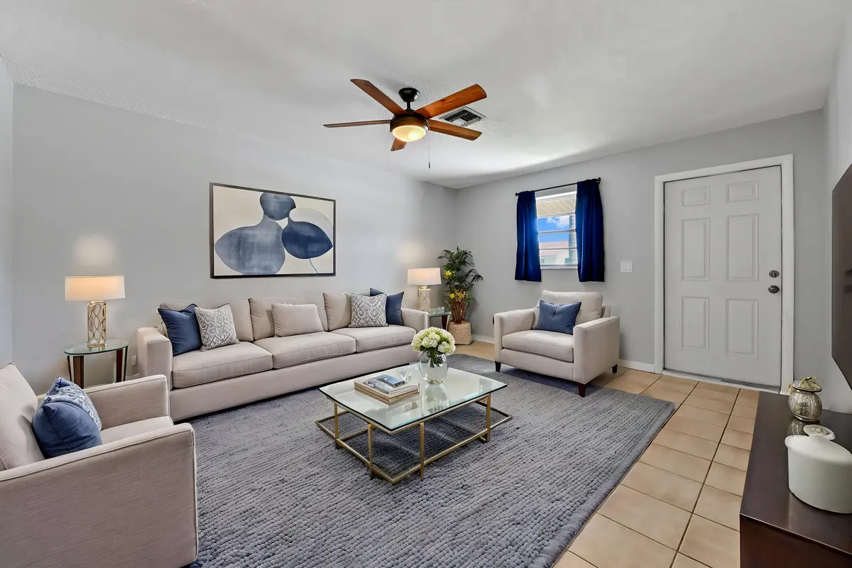 03-Living-room-02_VS at 4550 SE Salvatori Road, Stuart