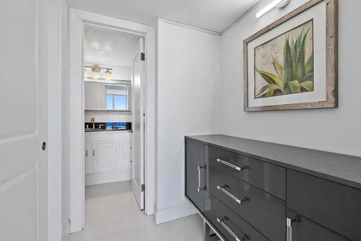 3456 S Ocean Boulevard, 802-25 at 3456 S Ocean Boulevard 802, Palm Beach