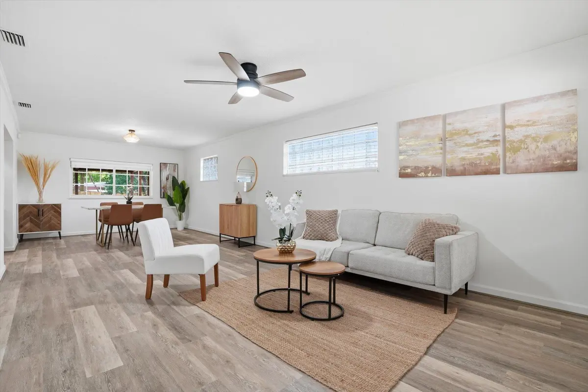 11-460 NW 136th St_011 at 460 NW 136th Street, North Miami
