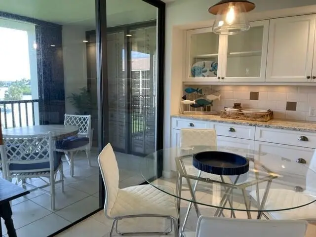 Breakfast area at 1000  N Us Highway 1 El403, Jupiter