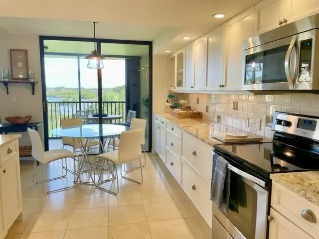 kitchen at 1000  N Us Highway 1 El403, Jupiter
