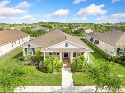7218 E Village Square, Vero Beach – sold