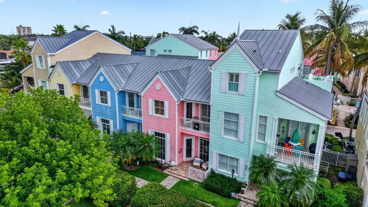 83-web-or-mls-DJI_20260513125821_0941_D at 2860 Marina Circle, Lighthouse Point