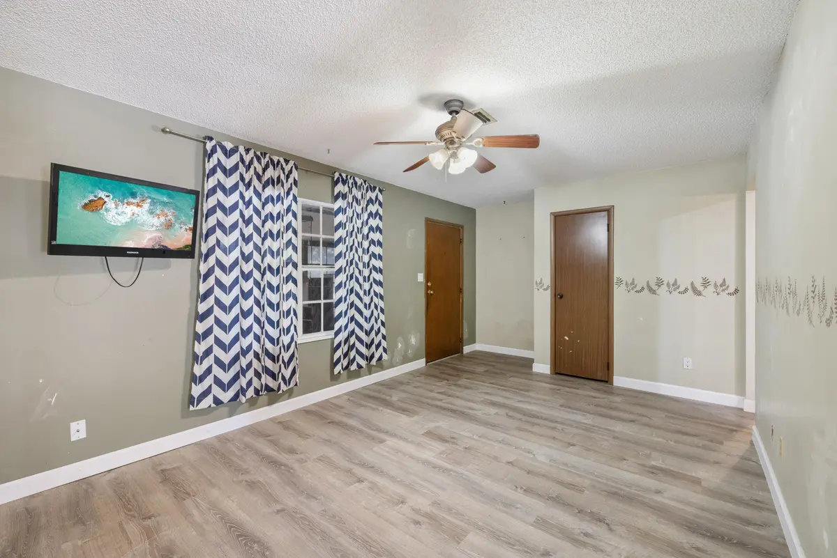 10-0B2A2042 at 7403 Miramar Avenue, Fort Pierce