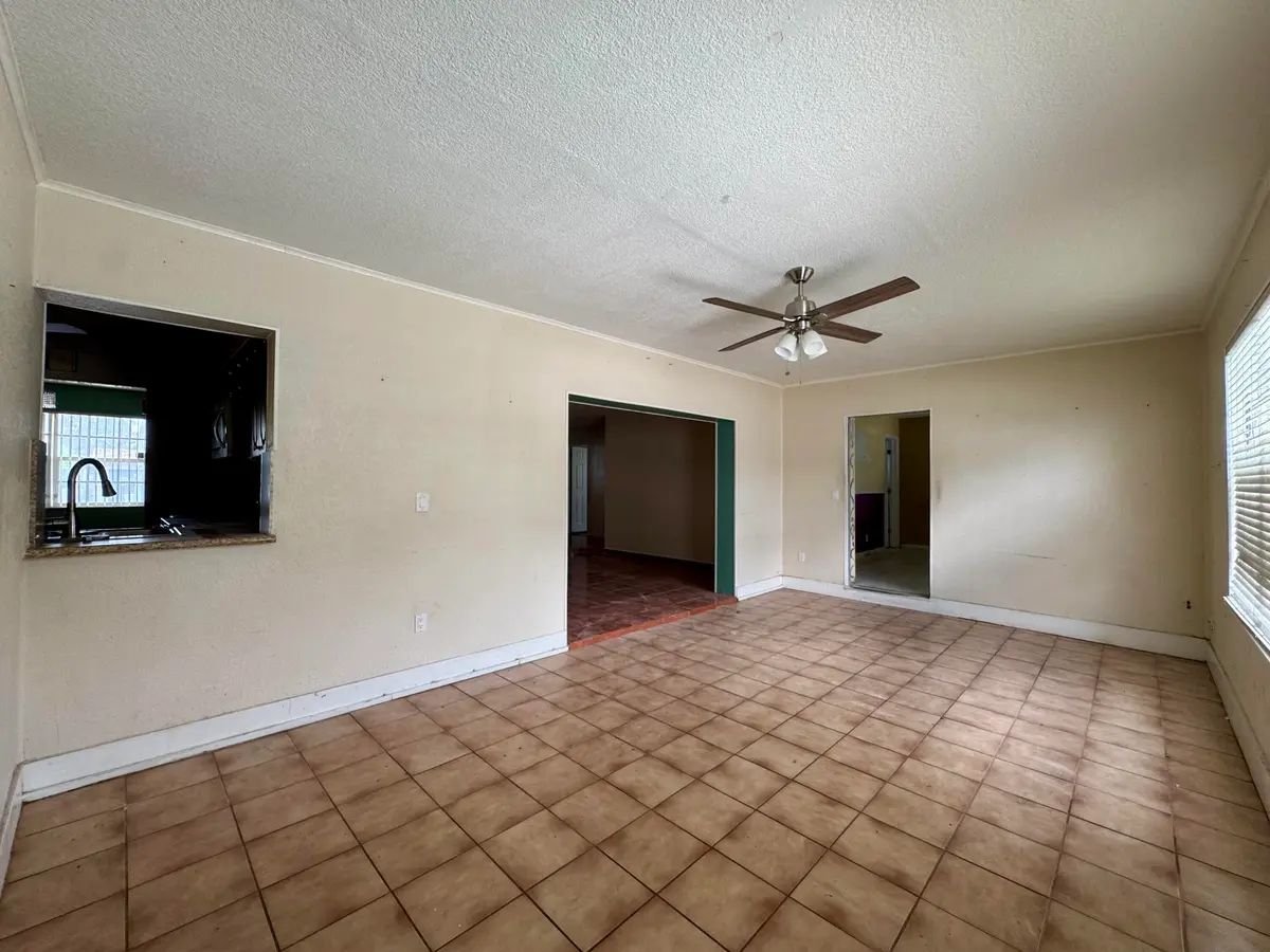 IMG_0487 at 3941 NW 36th Terrace, Lauderdale Lakes