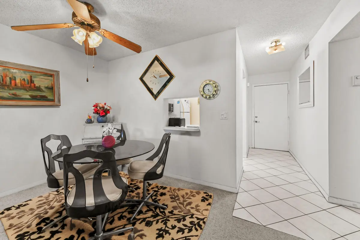 10 Dining area 02 at 2615 NE 3rd Court 3170, Boynton Beach