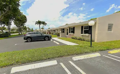 2431 Del Aire Boulevard 115-d, Delray Beach – Villa for sale