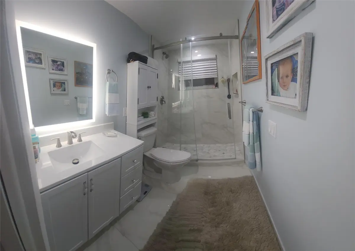 Guest Bathroom at 2202 NE 36th Street 15, Lighthouse Point