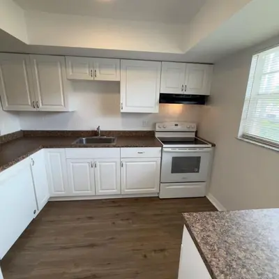 1900 S Kanner Hwy  Highway Apt 10 - 102, Stuart – Condominium for rent