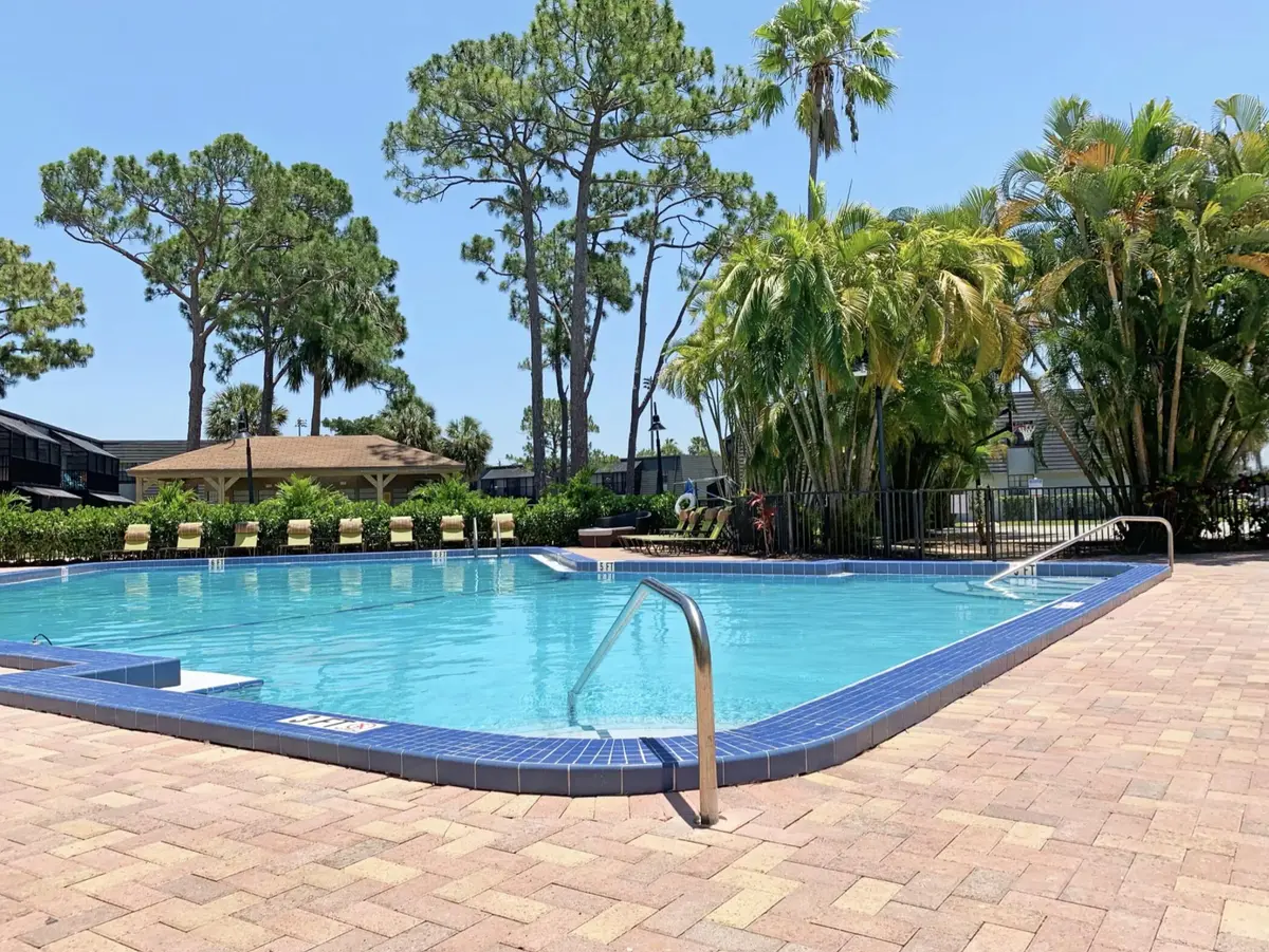 Community Pool at 4120 Union Square Boulevard C1, Palm Beach Gardens