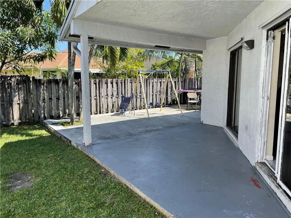 Photo 6 at 1231 SW 112th Avenue, Pembroke Pines