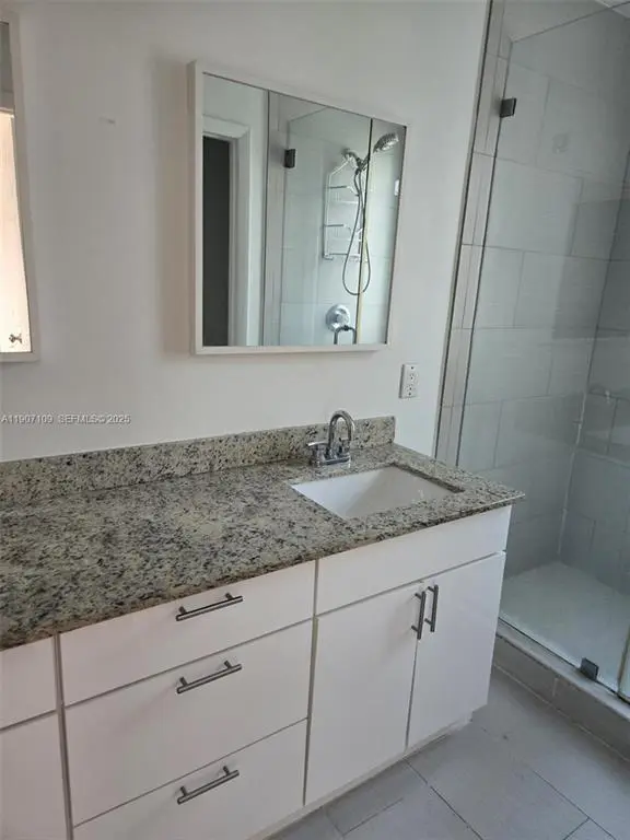4361 bath at 4361 Dogwood Circle, Weston