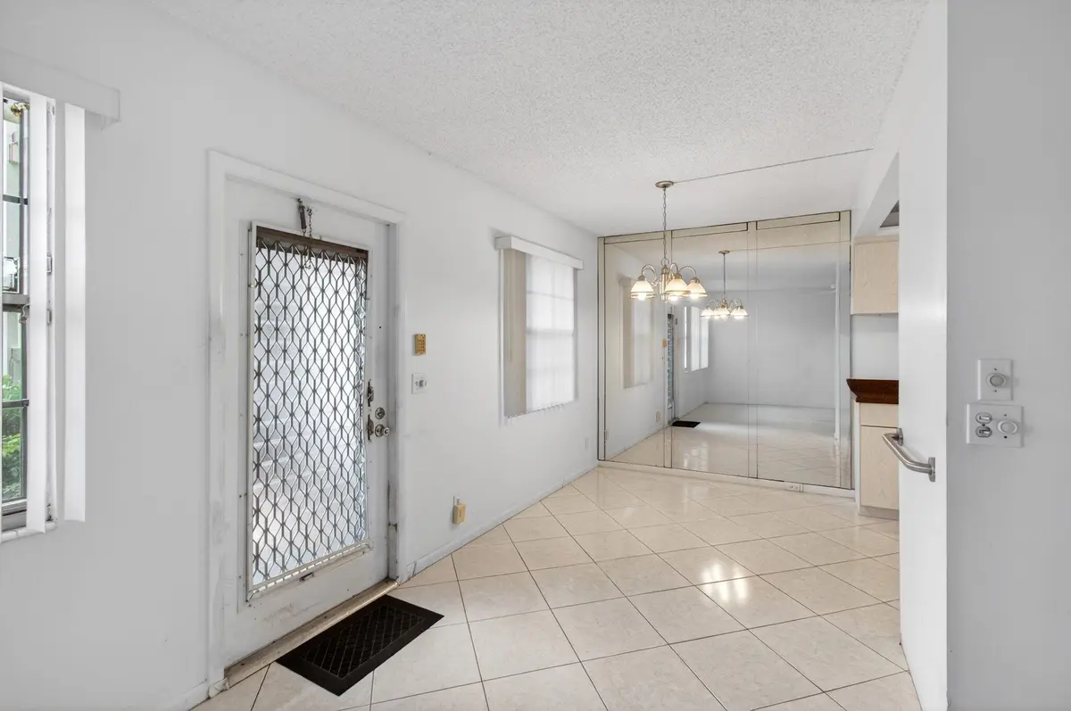 8-web-or-mls-DSC_3779 at 1009 Hythe A, Boca Raton