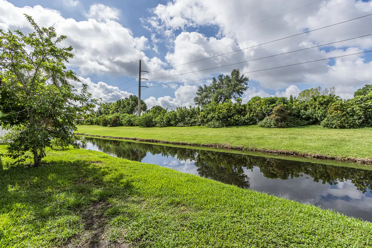 16942-12 at 16942 SW 5th Way, Weston