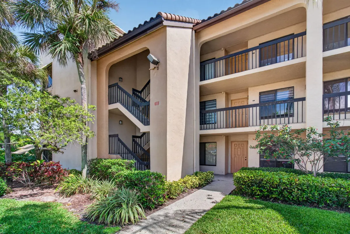 5-web-or-mls-DSC_3153 at 10174 Mangrove Drive 201, Boynton Beach
