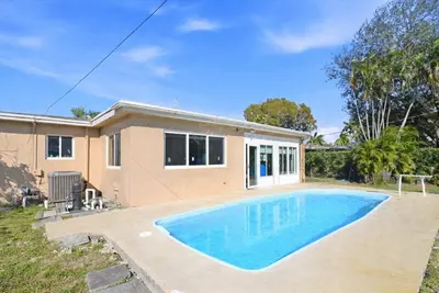 4014 Johnson Street, Hollywood – sold