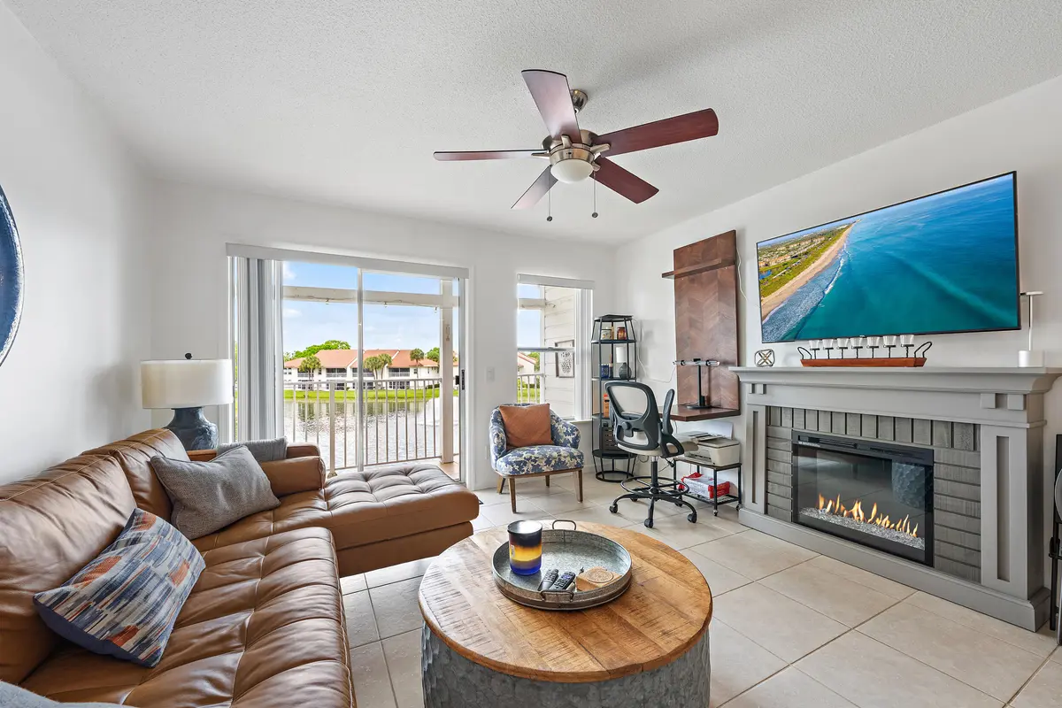 Living Room at 261 Cypress Point Drive, Palm Beach Gardens