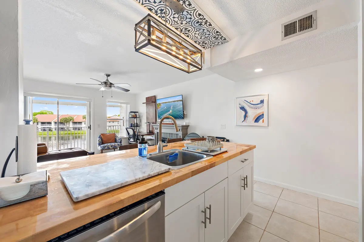 Kitchen at 261 Cypress Point Drive, Palm Beach Gardens