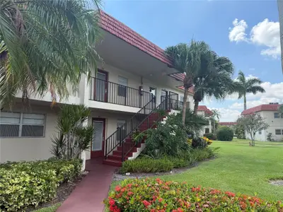 32 Abbey Lane 207, Delray Beach – Condominium for rent