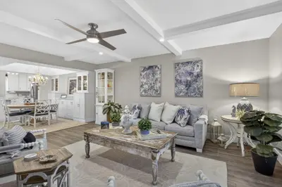 327 Southwind Drive 203, North Palm Beach – sold