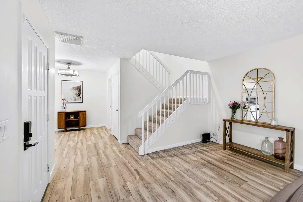 Living to Dining at 801 8th Way, West Palm Beach