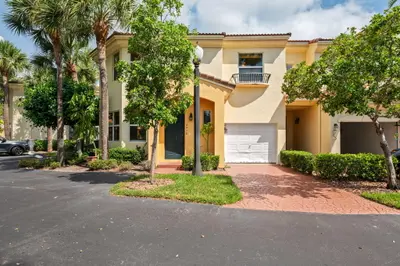 2978 Deer Creek Country Club Boulevard, Deerfield Beach – sold