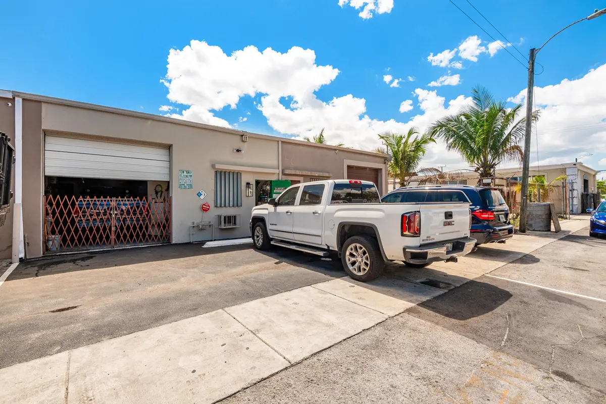 0-16 at 620 NE 42nd Street 3, Deerfield Beach