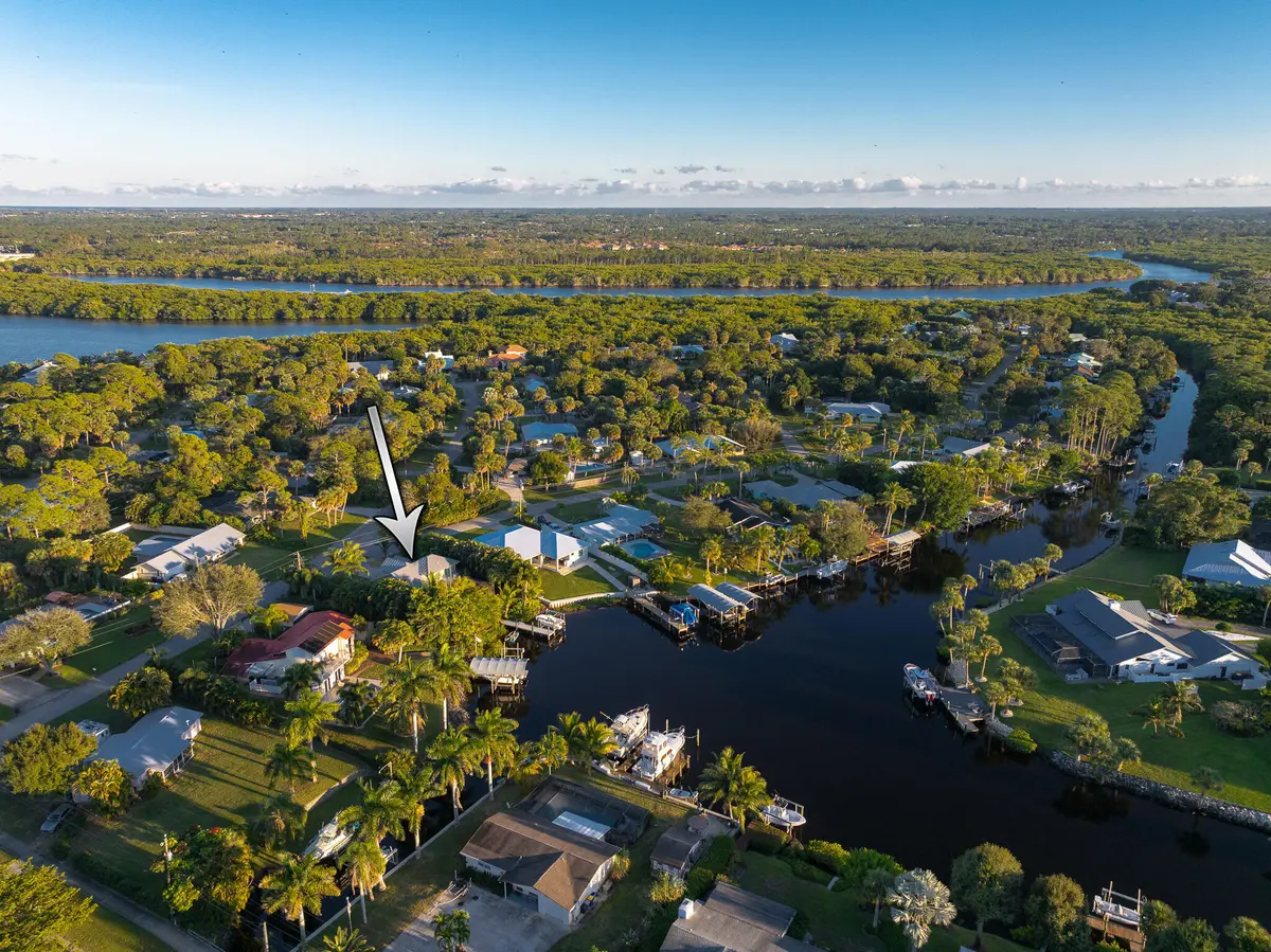 3842 SW Saint Lucie Ln, Palm City, FL 34 at 3842 SW Saint Lucie Lane, Palm City
