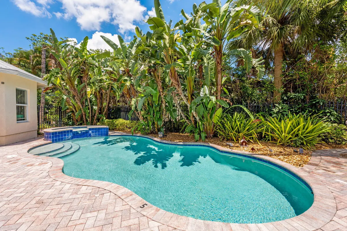 8-web-or-mls-A7406290 at 255 NE 12th Street, Delray Beach