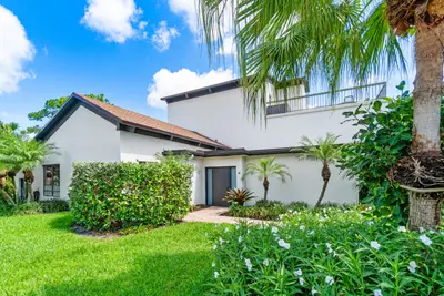 900 Greensward Lane 114-g, Delray Beach – sold
