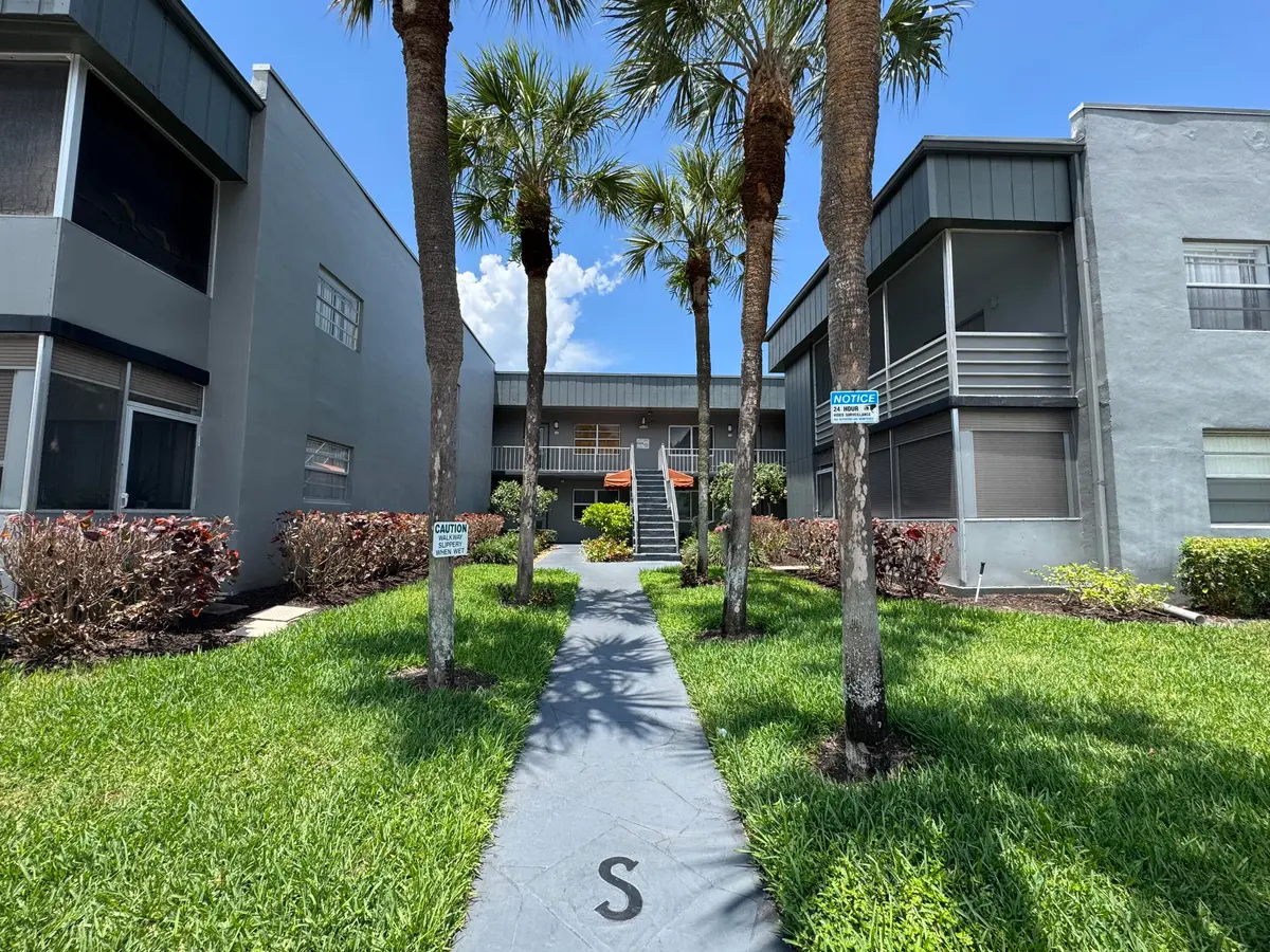 IMG_8366 at 900 Normandy Lane, Delray Beach