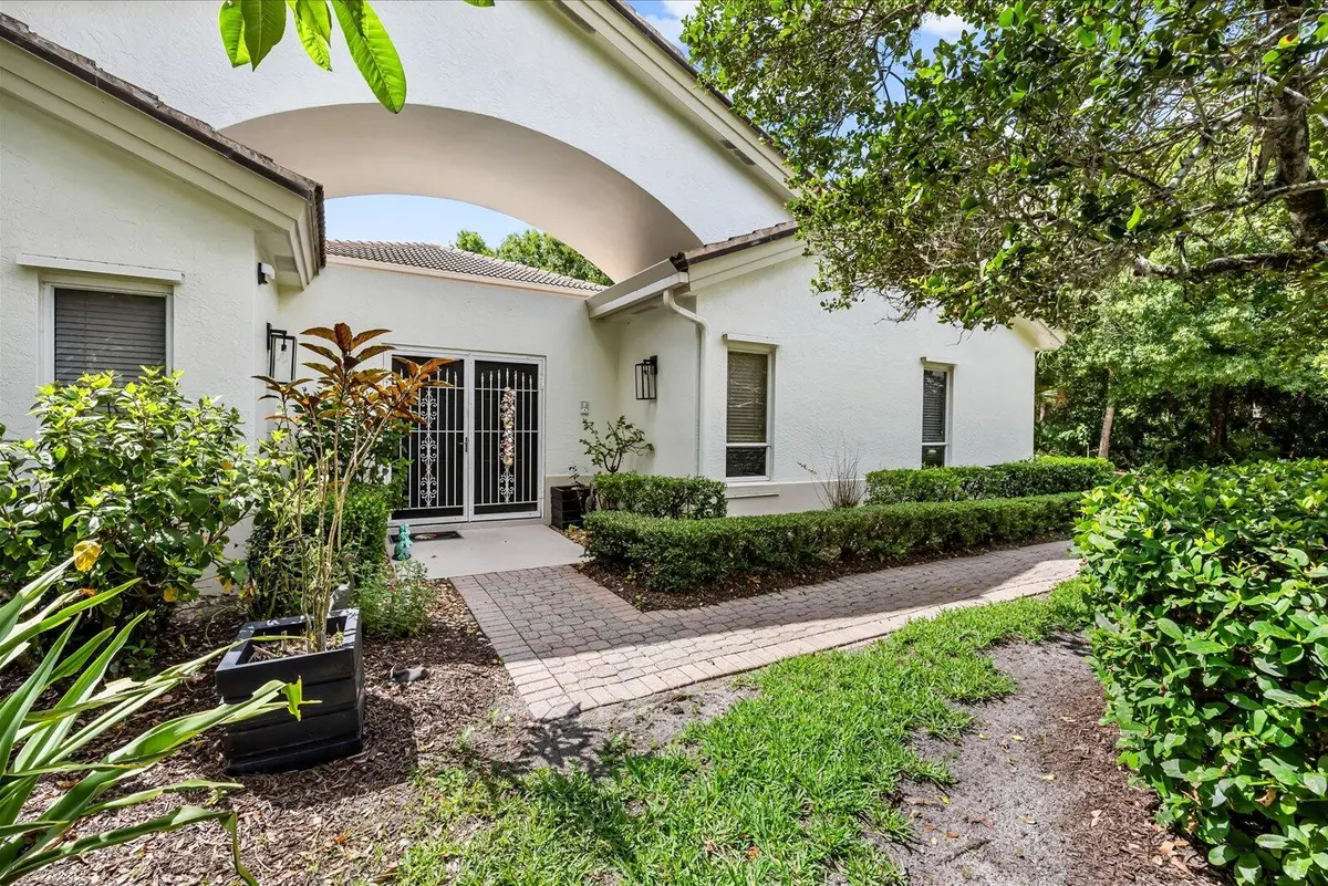 03-saw in-43 at 1515 NW Sawgrass Way, Palm City