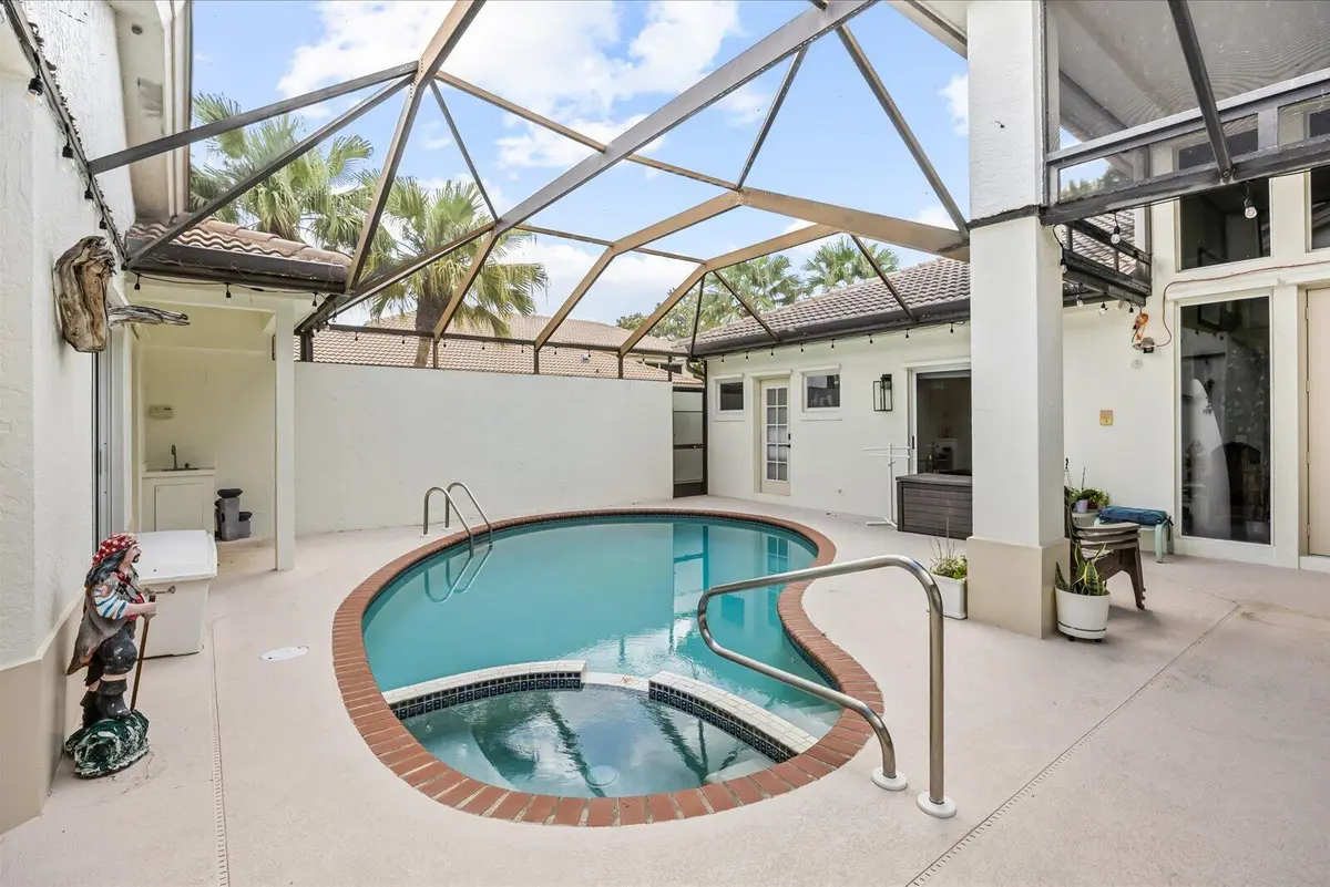 06-saw in-38 at 1515 NW Sawgrass Way, Palm City