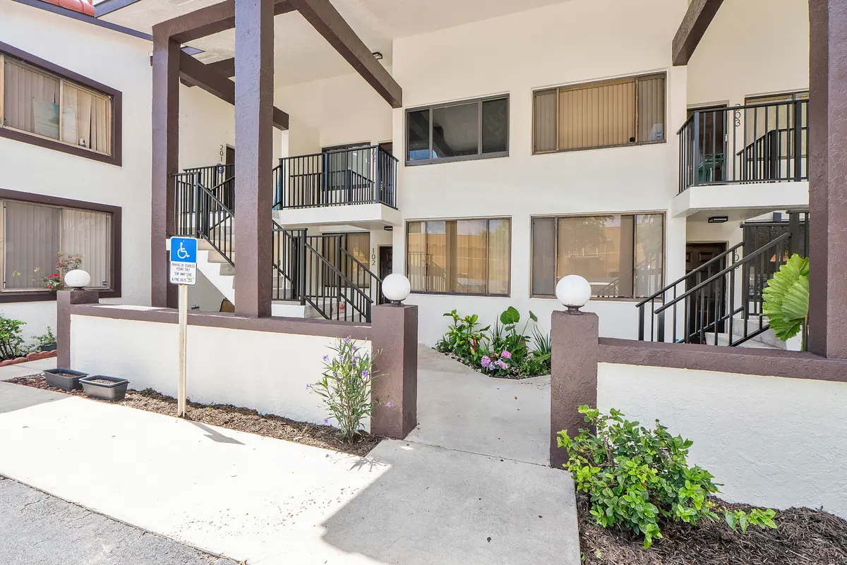 Entrance at 3100 NW 46th Street 102, Oakland Park